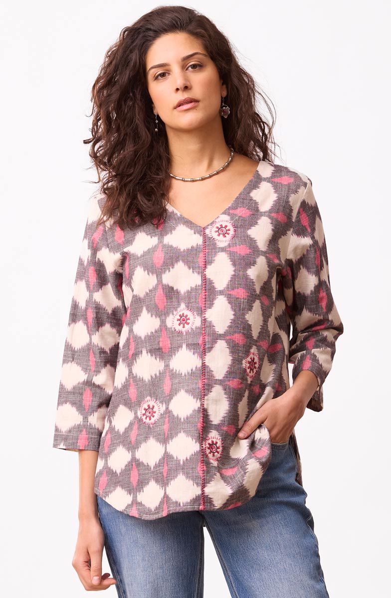 V-neck Divya 3/4-Sleeve Popover Top - Natural/Pink/Grey