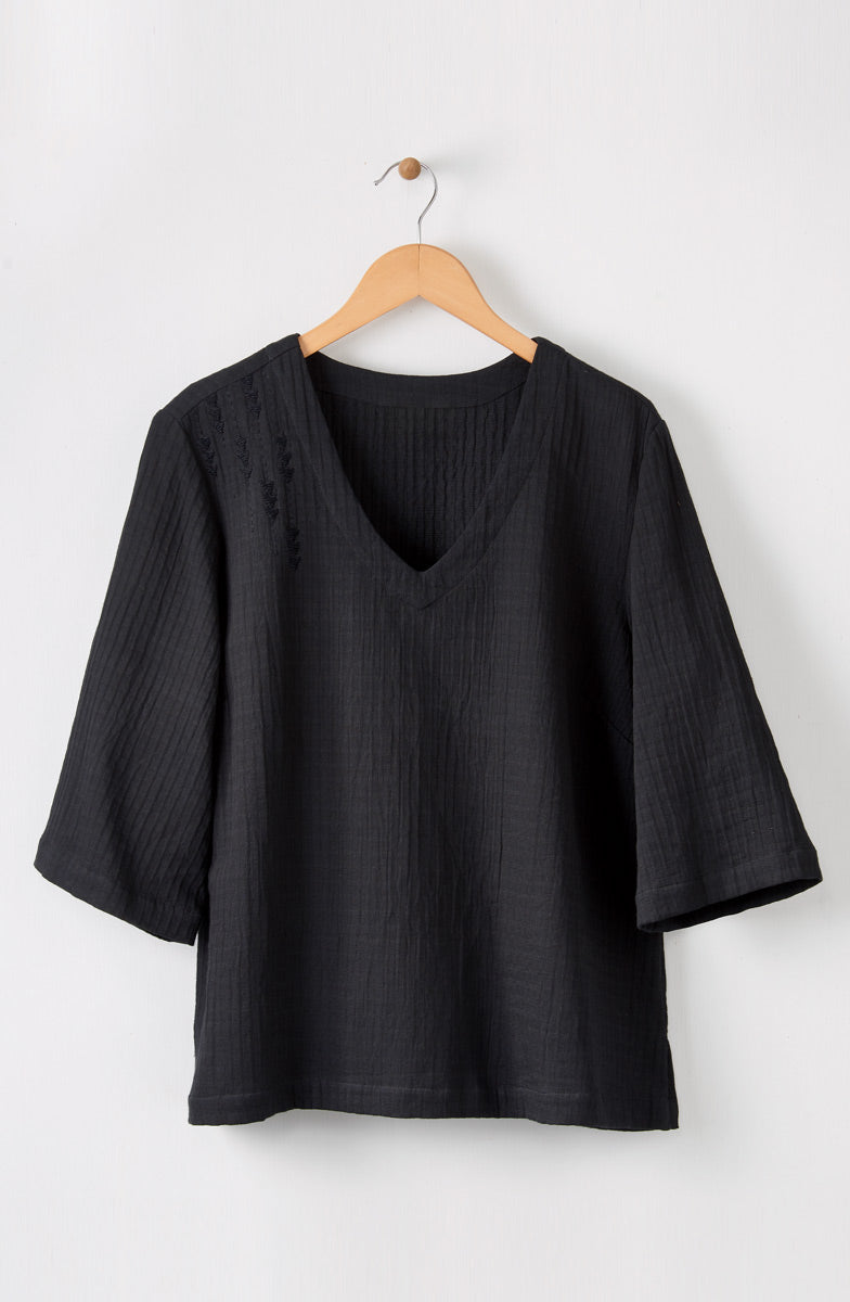 Kochi Dobby Gauze V-Neck Top